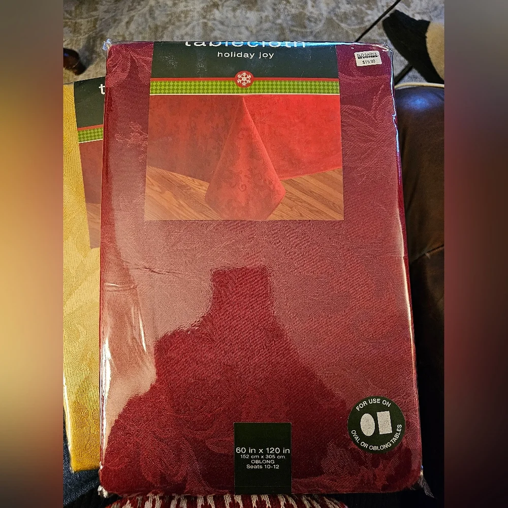 NWT Bed Bath And Beyond Holiday Joy Oblong Tablecloth